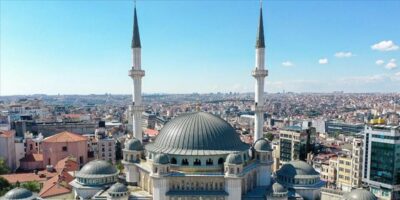 5 Aralık 2025 Cuma Hutbesi: Bugünkü hutbe metni ve namaz saatleri