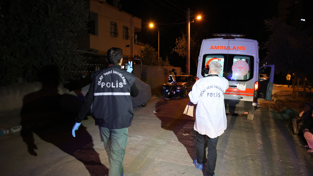 Adana’da ailesini katleden sanık cinayetleri kabul etmedi Adana’da ailesini katleden sanık cinayetleri kabul etmedi