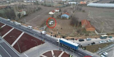 Afyonkarahisar’da öğrenci servisi kazaya karıştı