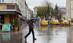 Bolu’da sağanak yağış etkili oldu: Vatandaşlar zor anlar yaşadı