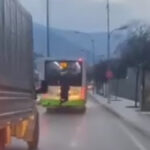 Bursa’da trafikte tehlikeli anlar kamerada
