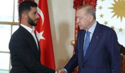 Cumhurbaşkanı Erdoğan, Oscar ödüllü Filistinli yönetmen Basel Adra’yla görüştü
