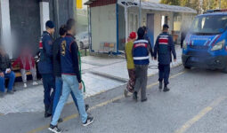 Denizli merkezli 2 ilde katalogdan evlilik vaadiyle dolandırıcılığa 5 gözaltı