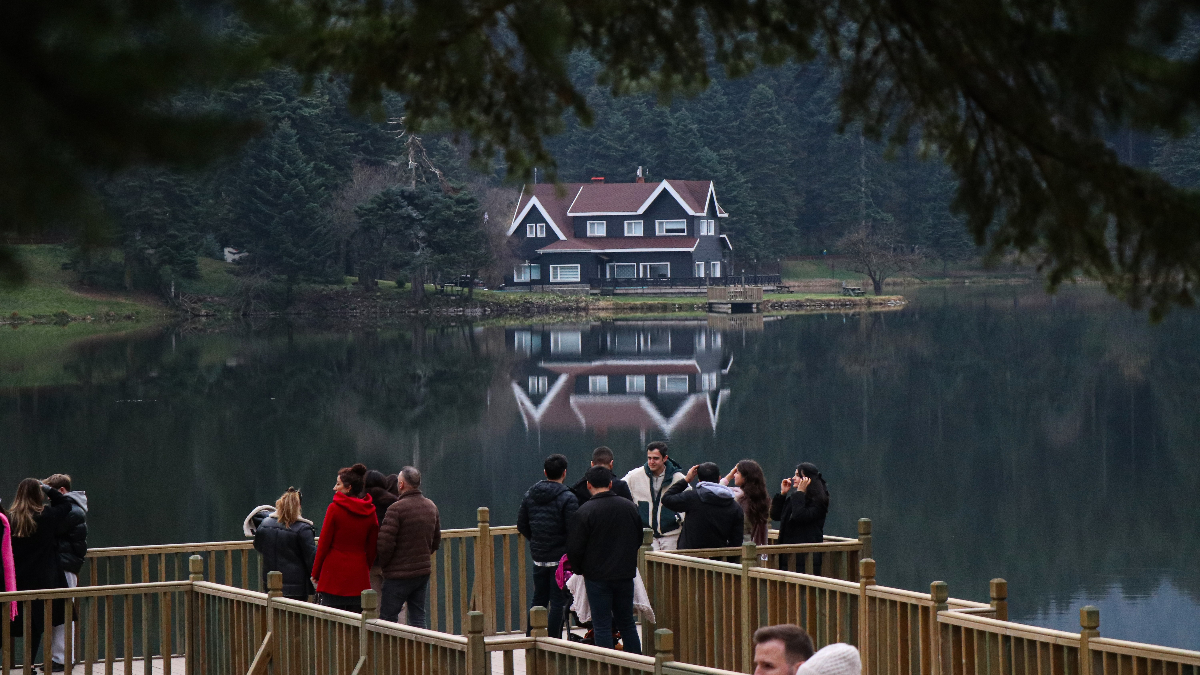 Gölcük Tabiat Parkı’nda kartpostallık manzara Gölcük Tabiat Parkı’nda kartpostallık manzara