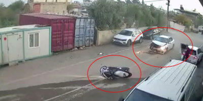 Hatay’da kaza yapan motosikletli havada taklalar attı