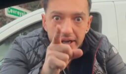 İstanbul’da yol verme tartışmasında kadın doktorun aracına saldırı