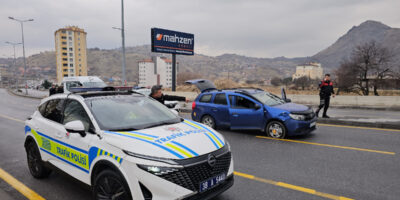 Kayseri’de 3 polis aracına çarparak kaçan şüpheli yakalandı