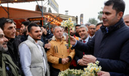 Murat Kurum’dan Hatay paylaşımı: Nergis gibi umudun çiçeği oldu