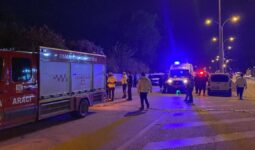 Osmaniye’de 3 araçlı zincirleme kazada 2 kişi hayatını kaybetti