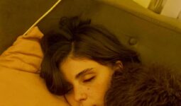 Taşacak Bu Deniz’in Esme’si Deniz Baysal’dan yeni paylaşım! Kamera arkasından görüntüler yayınladı