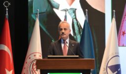 Abdulkadir Uraloğlu: Son 10 yıldaki otoyol artış hızında Avrupa’da birinci sıradayız