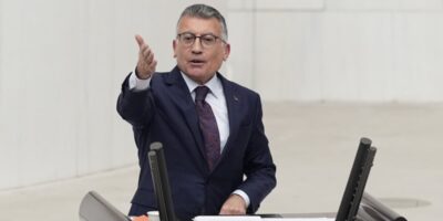 Abdullah Güler, Özgür Özel’e sordu: 150 milyonluk villalar 15 milyona nasıl devredildi?