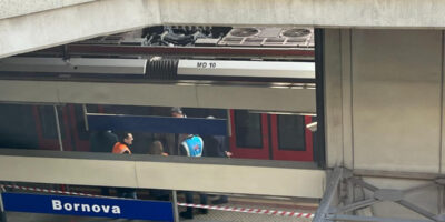 İzmir’de metro raydan çıktı