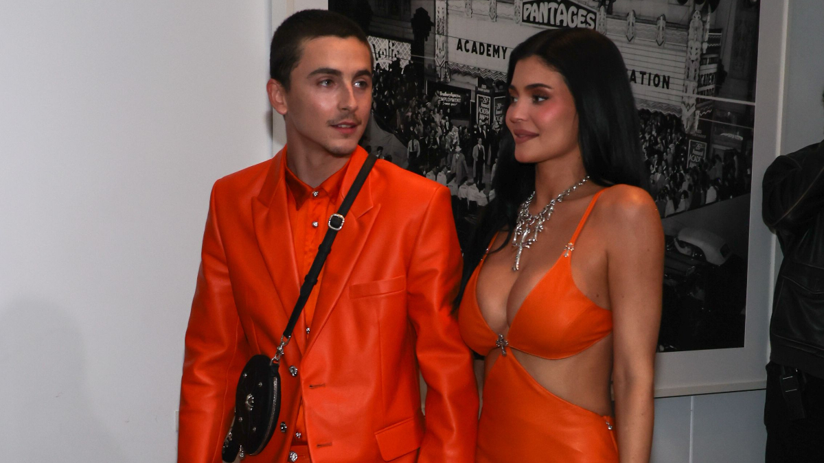 Timothee Chalamet ve Kylie Jenner’ın turuncu tarzı Timothee Chalamet ve Kylie Jenner’ın turuncu tarzı